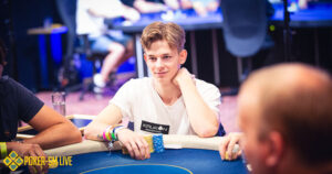 Lucas Nilsson under Poker-SM Live 2024.